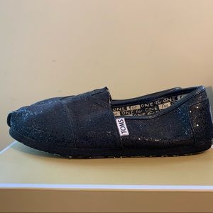 Black Sparkle Toms Size 3.5 Youth